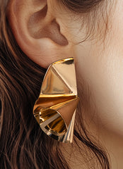 METAL EARRING