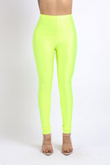 Highwaisted shiny nylon leggings