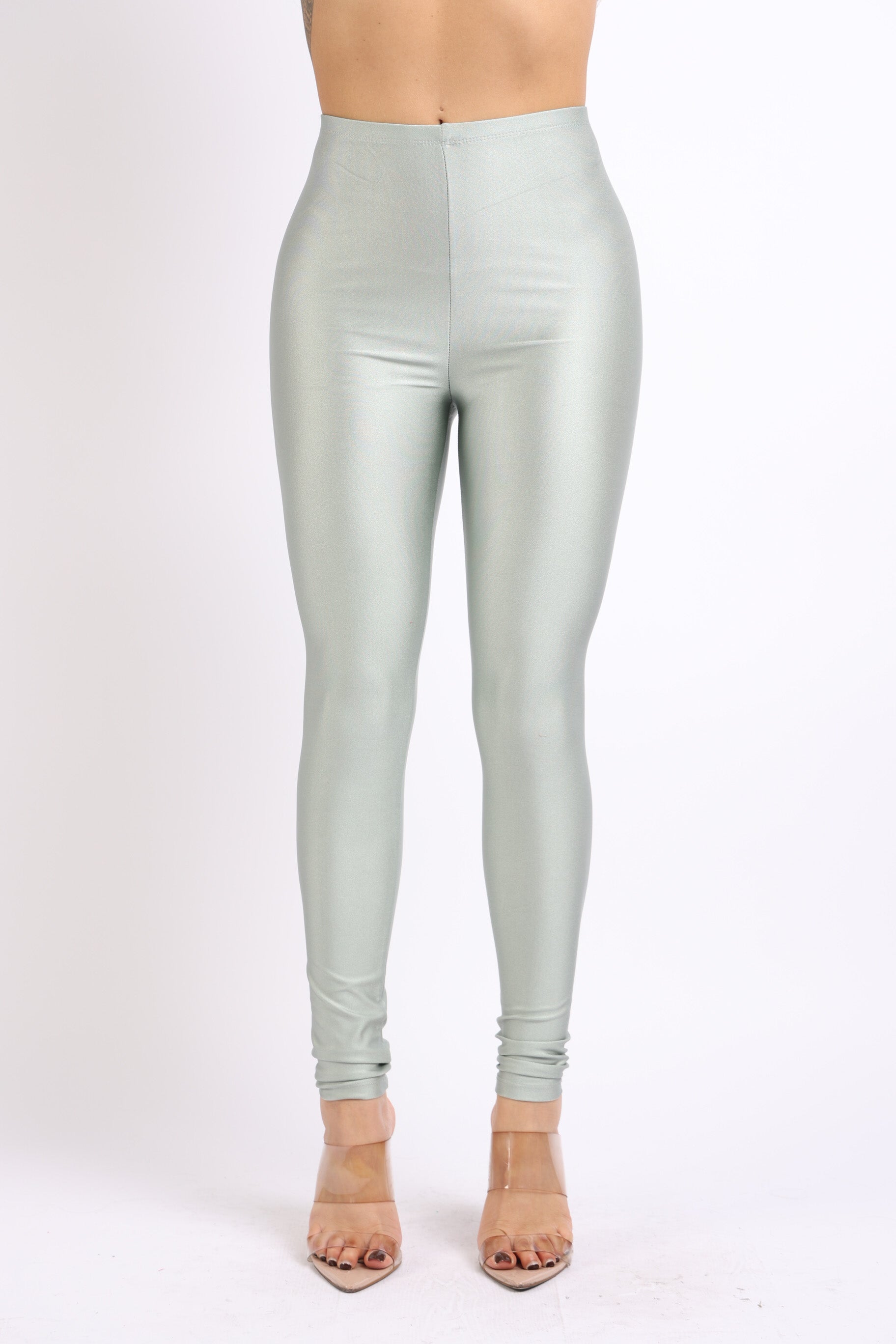 Highwaisted shiny nylon leggings