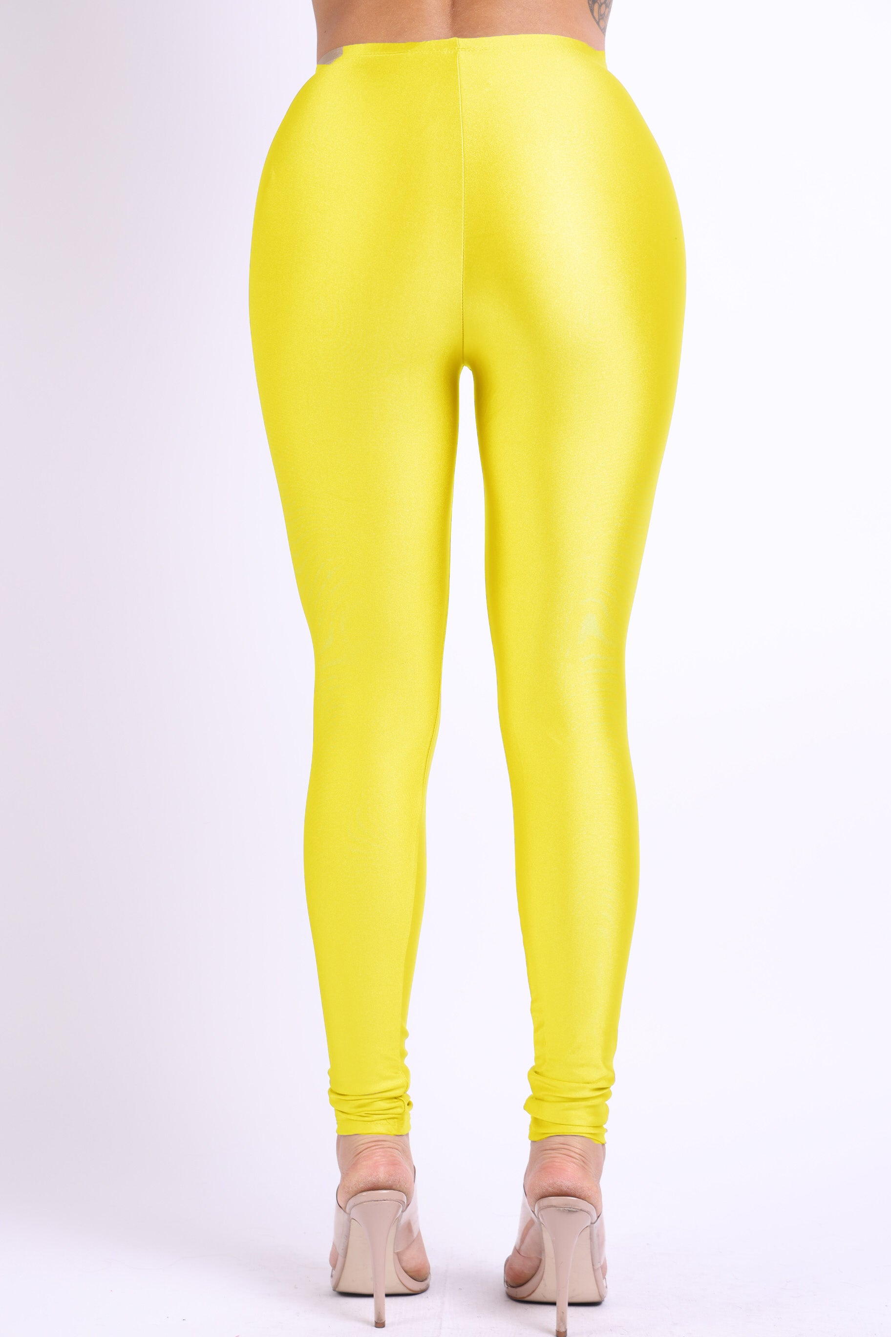 Highwaisted shiny nylon leggings