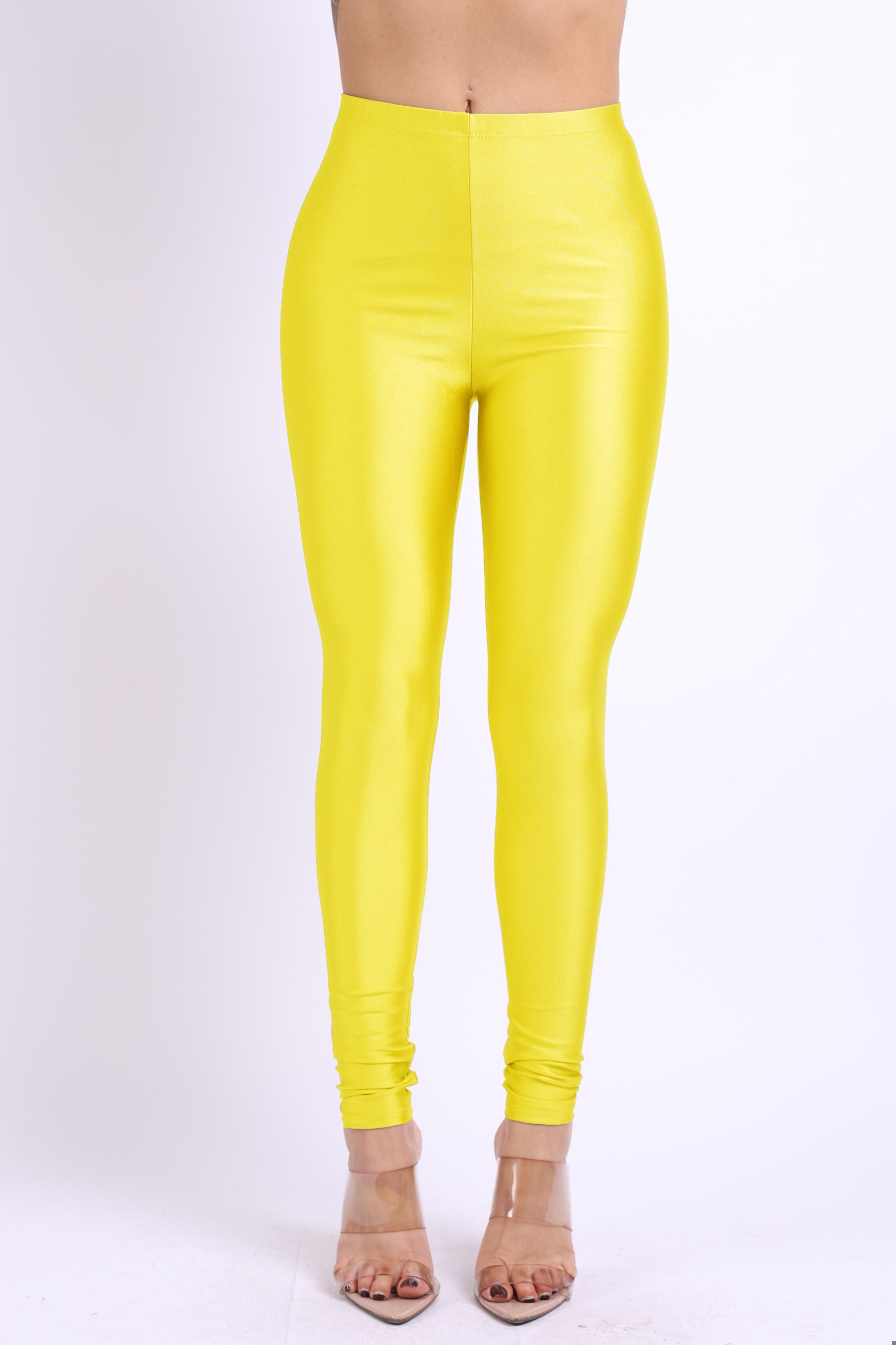 High Waisted shiny nylon leggings in Plus Size