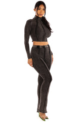 mineral washed long sleeve top and pants set.