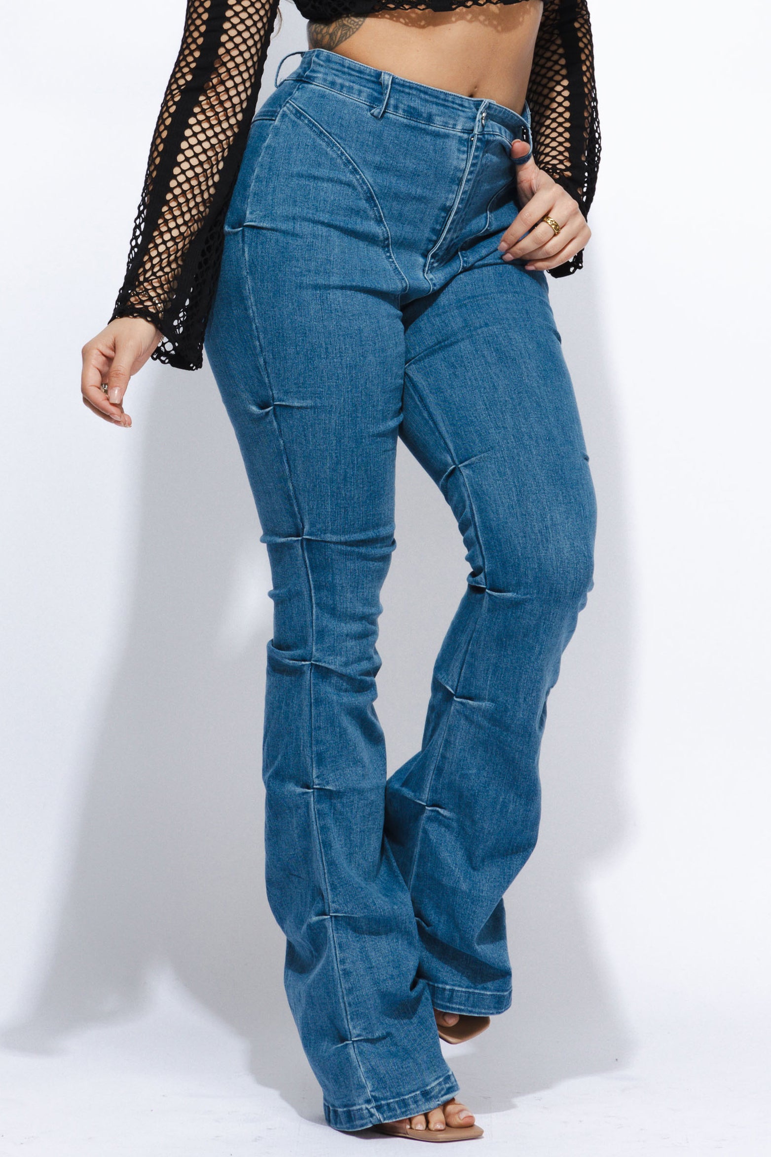 Pinched bell bottom denim pants