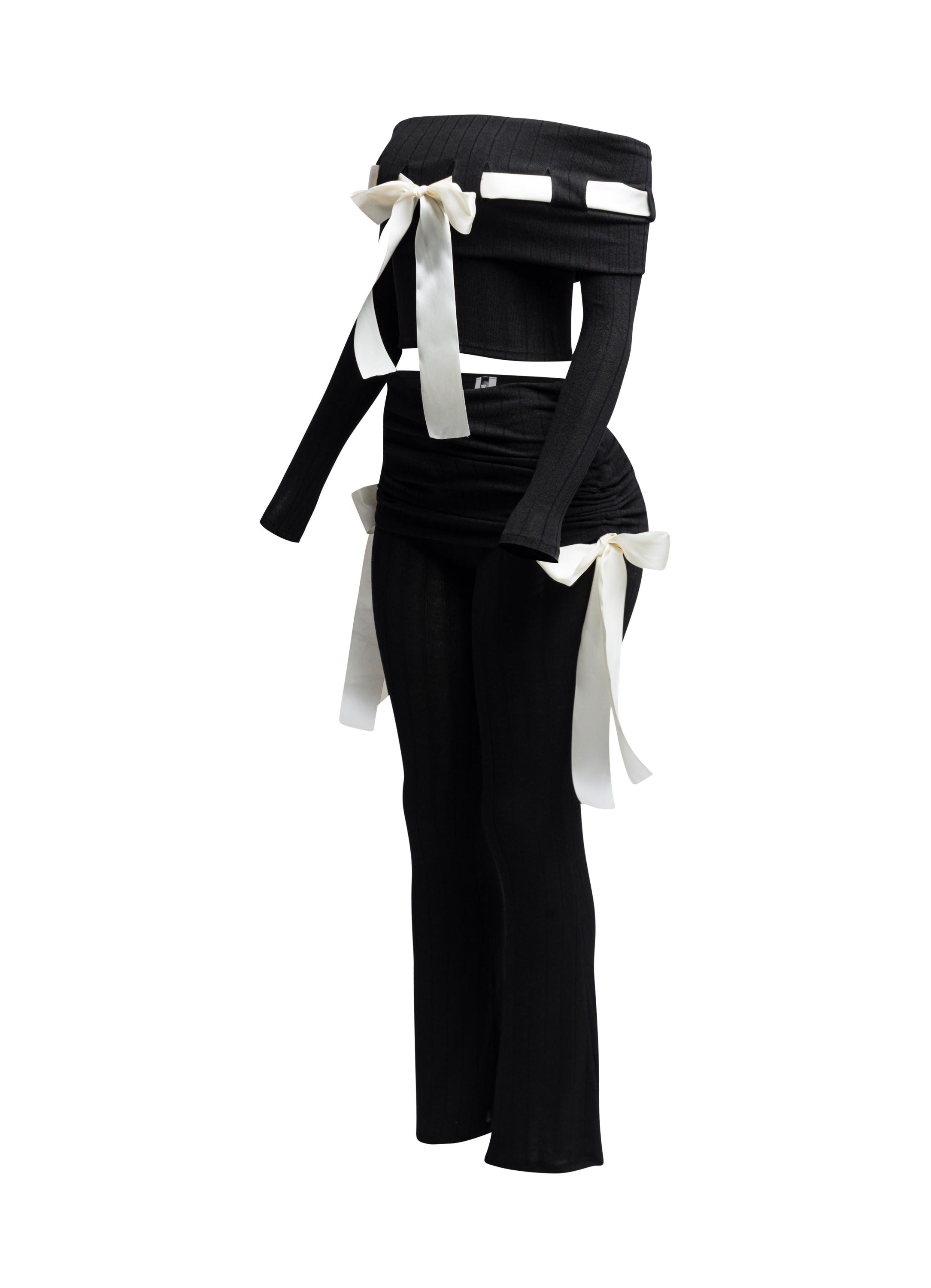 Off shoulder ribbon trim detailed top & pants set