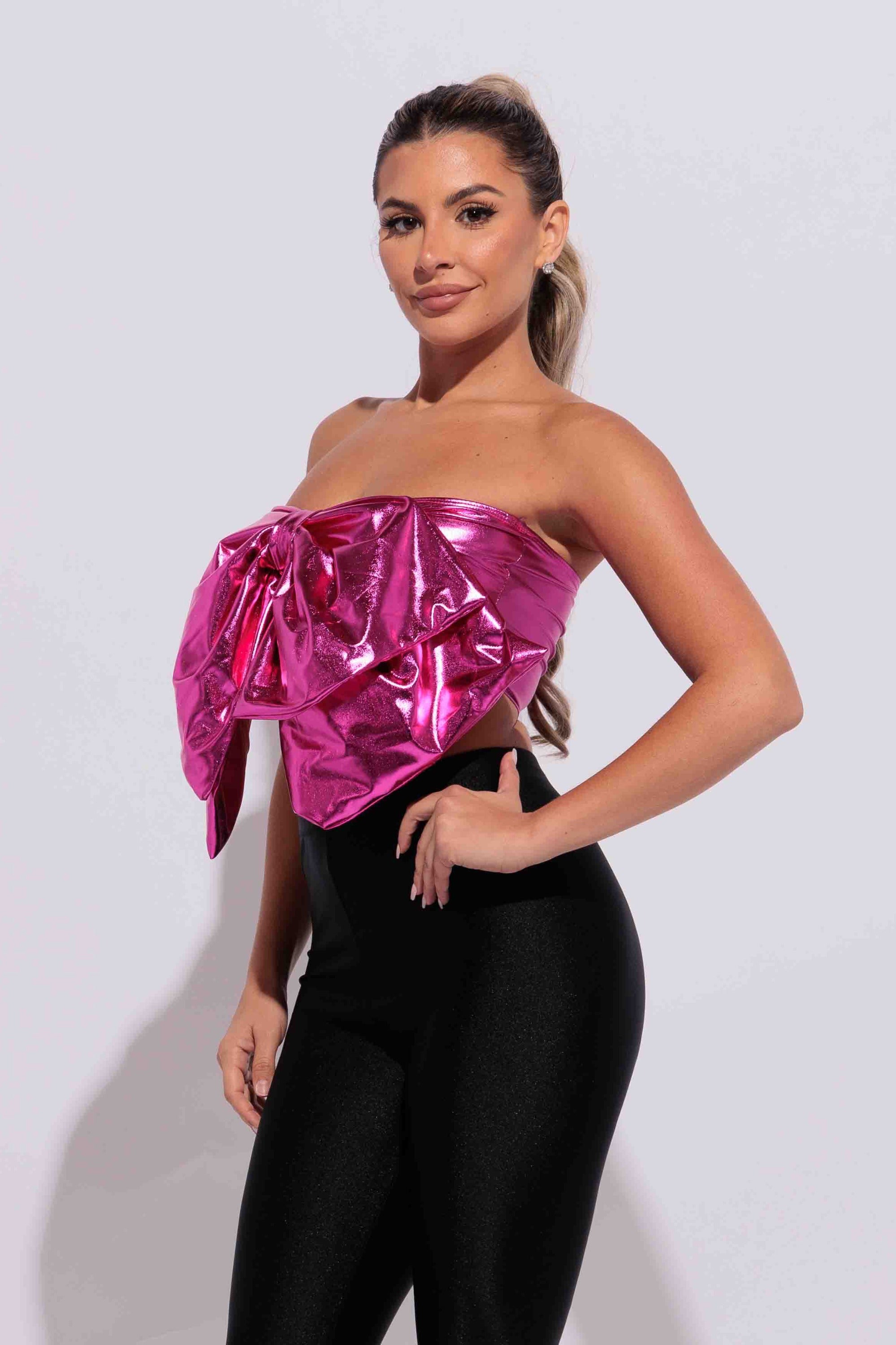 Super size bow sleeveless tube top